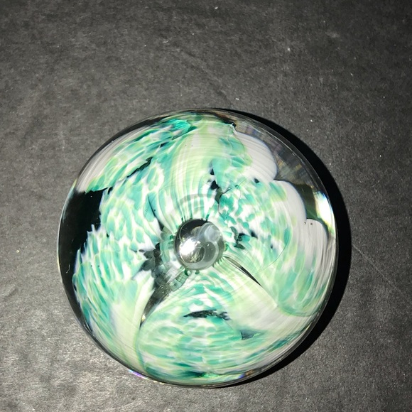 Vintage Jerpoint Ireland Glass Studio Green White  Swirl Tornado Paperweight - Picture 2 of 10